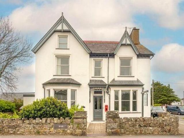 House for sale in Pwllheli, Gwynedd