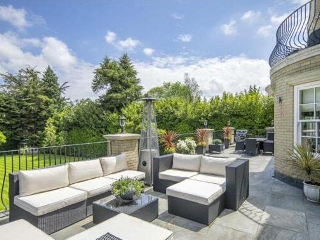 House for sale in Radlett, Hertfordshire