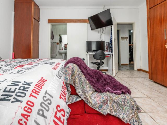 House for sale in Uitenhage, Eastern Cape