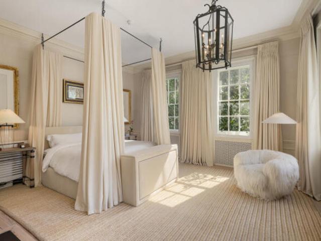 House for sale in Battersea, Greater London