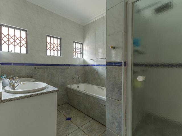 House for sale in Waterkloof, Gauteng