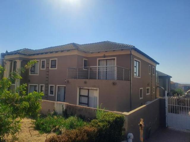 House for rent in Waterkloof, Gauteng