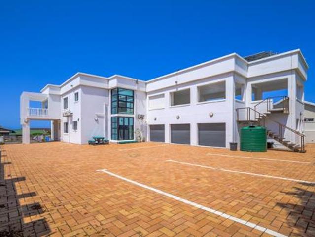 House for sale in Princess Grant, Kwazulu-natal