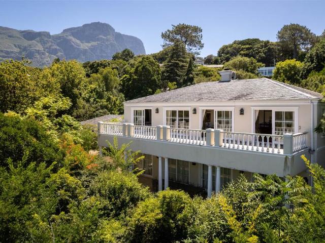 House for sale in Cape Town, Southern Suburbs