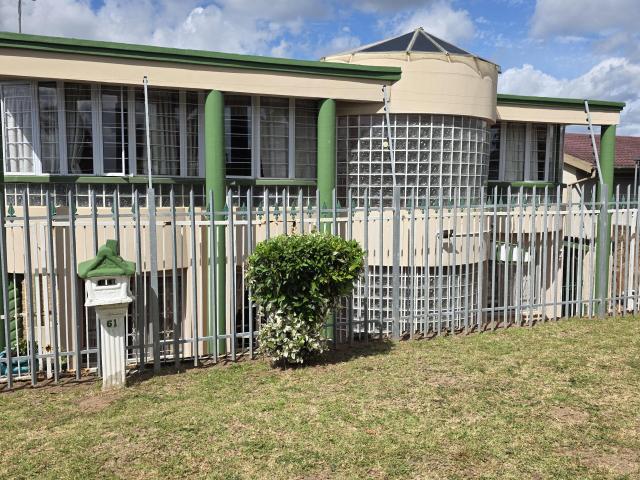 House for sale in Queensburgh, Kwazulu-natal