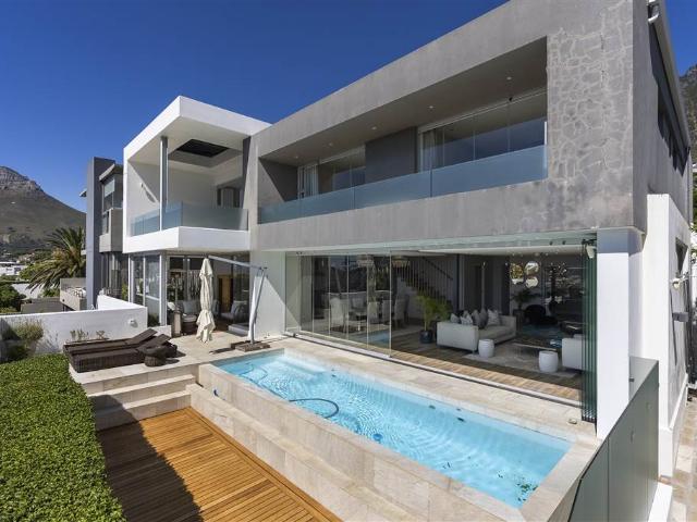 House for sale in Cape Town, Western Cape