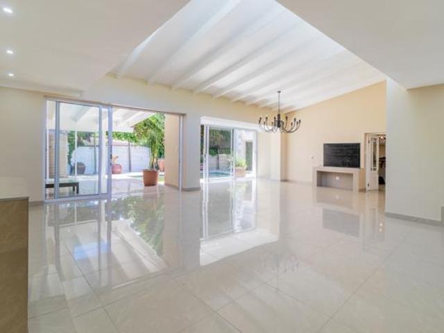 House for sale in Cape Town, Western Cape
