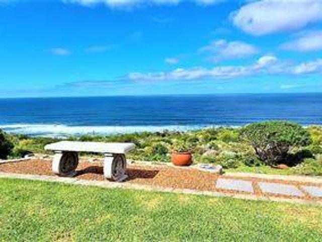 House for sale in Groot Brak Rivier, Western Cape