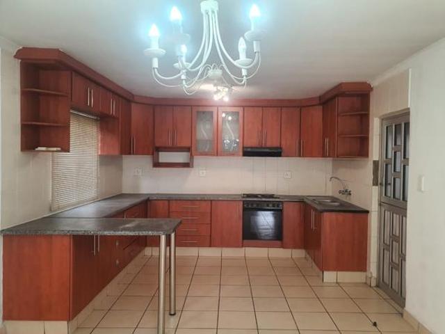 House for sale in Mount Moreland, Kwazulu-natal