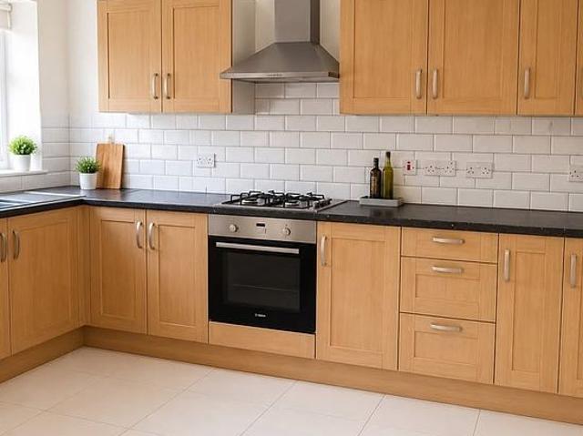 House for rent in Seven Kings, Greater London
