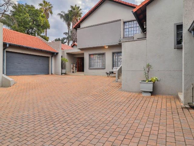 House for sale in Waterkloof, Gauteng