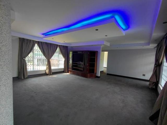 House for sale in Vanderbijlpark, Emfuleni Local Municipality