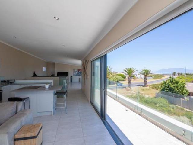 House for sale in Cape Town, Western Cape