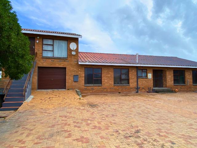 House for sale in Baardskeerdersbos, Western Cape