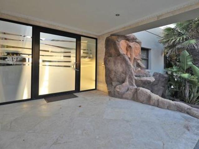 House for sale in Cape Town, Western Cape