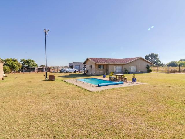 House for sale in Mohlakeng, Gauteng