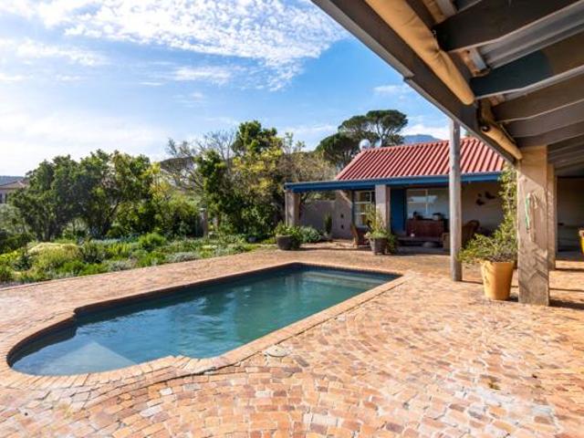 House for sale in Cape Town, Western Cape