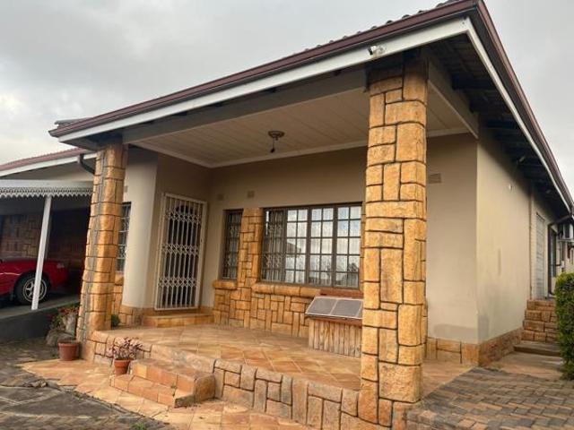 House for sale in Wild Coast Abalone, Great Kei Local Municipality