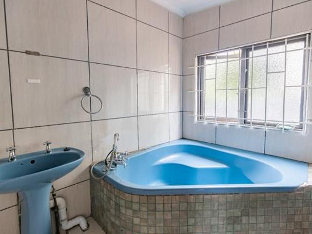House for sale in Ugu District Municipality, Kwazulu-natal