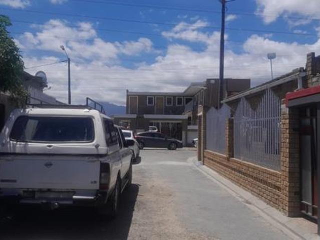 House for sale in Cape Town, Western Cape