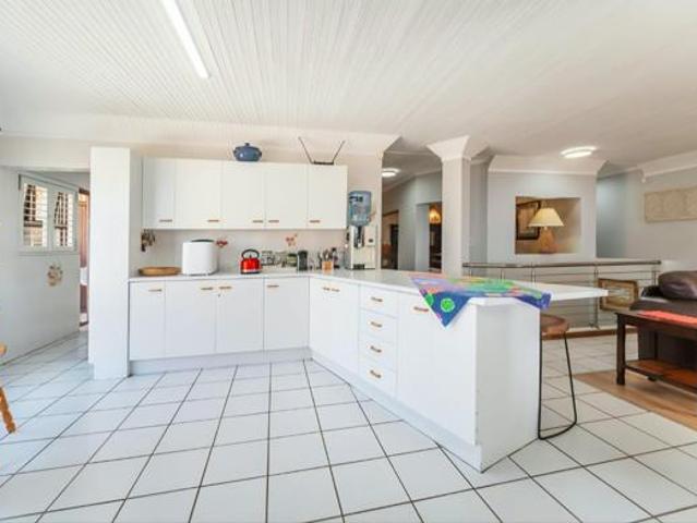 House for sale in Jeffreys Bay, Kouga Local Municipality