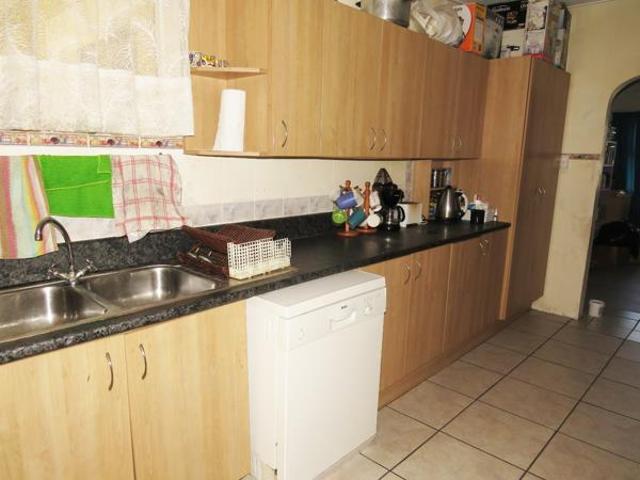House for sale in Bushmans River Mouth, Eastern Cape