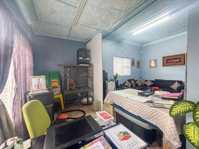 House for sale in Cape Town, Western Cape