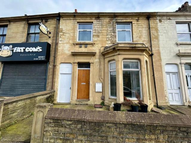 House for sale in Hillhouse, Huddersfield