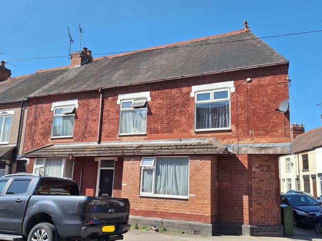 House for sale in Camp Hill, Warwickshire