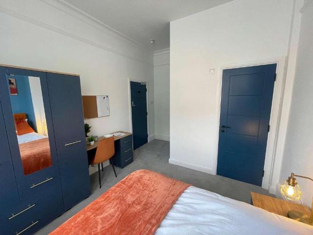 House for rent in California, Key Street