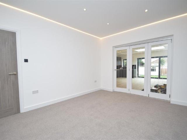 House for rent in Kingsbury, Greater London
