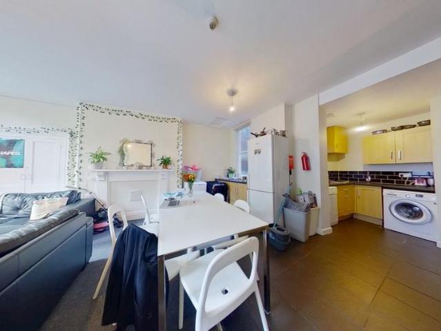Room for rent in St Ann's, Haddon