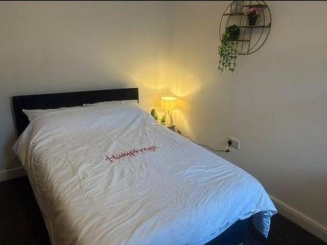 Room for rent in Levenshulme, Manchester