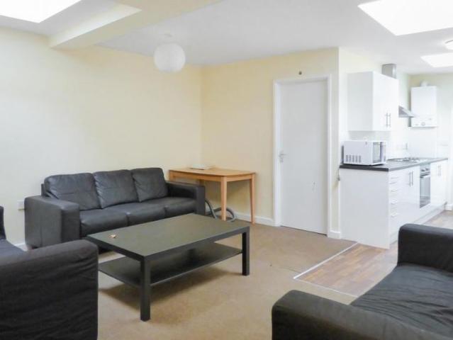 Room for rent in Robin Hood, Oxford