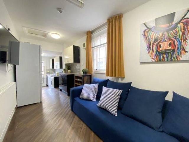 Room for rent in Alperton, Greater London