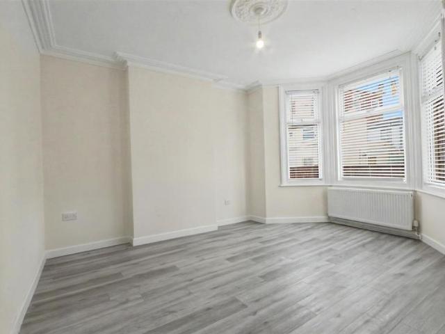 Room for rent in Southtown, Stokesby