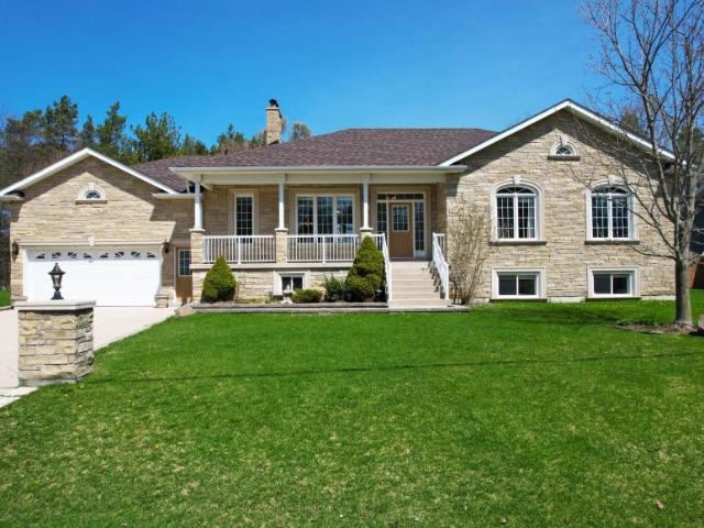 House for sale in Ontario