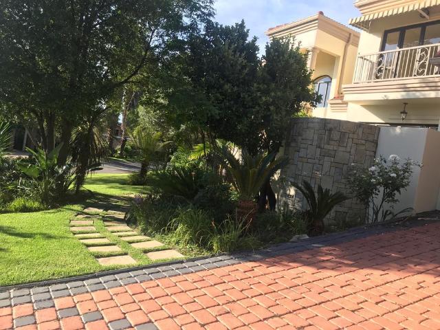 House for rent in Broadacres AH, City of Johannesburg Metropolitan Municipality