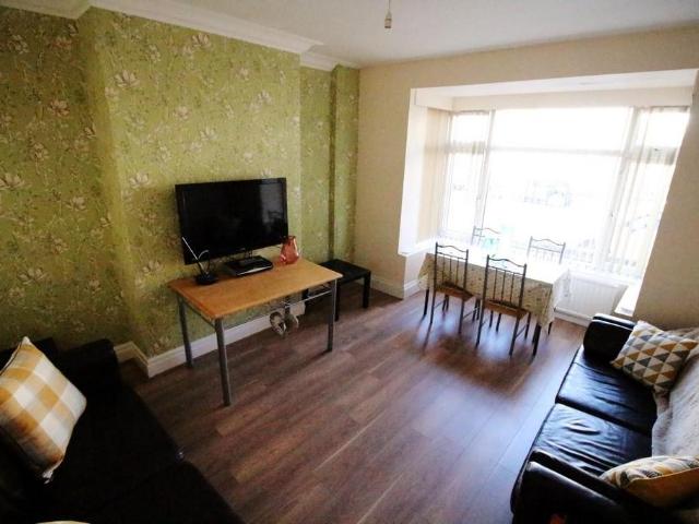 House for rent in Beckett Park, Burley
