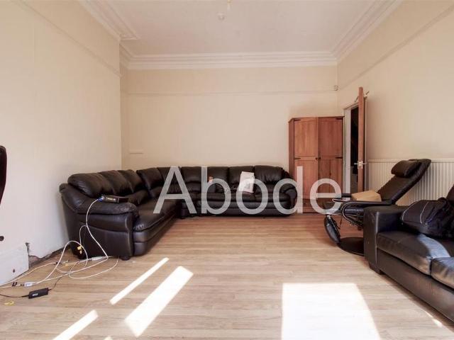 House for rent in Hyde Park, West Yorkshire