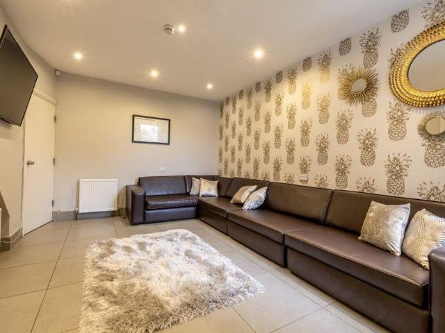 House for rent in Georgia, Greater Manchester