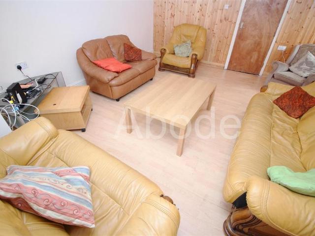 House for rent in Hyde Park, West Yorkshire