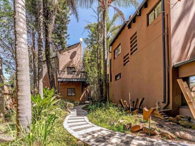 House for rent in Rosebank, Illovo South