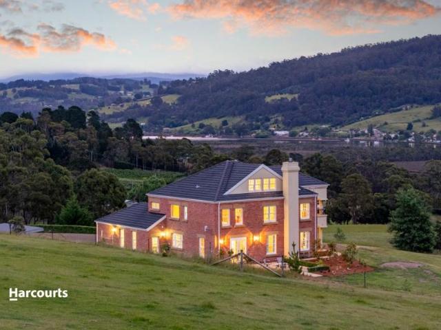 House for sale in Woodstock, Huon Valley