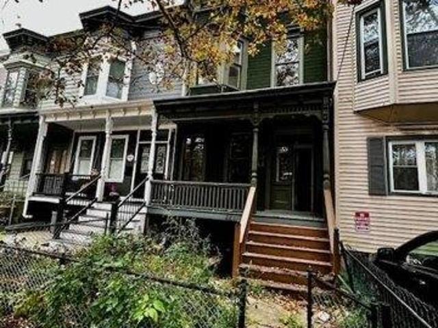 House for sale in Hudson, New Jersey
