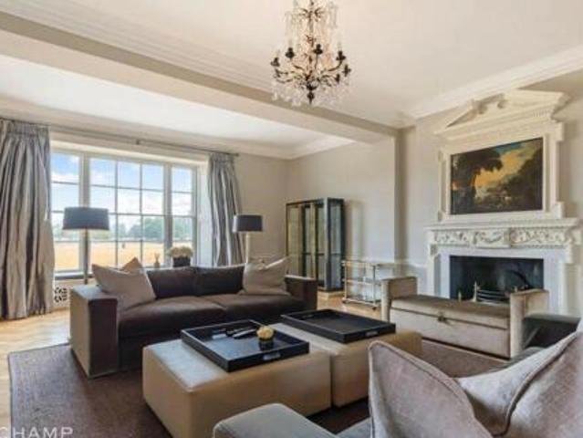 House for sale in East Molesey, Elmbridge