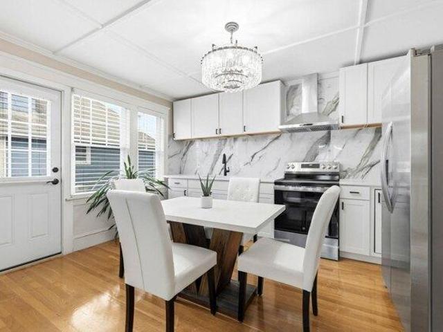 House for sale in East Lynn, Lynn