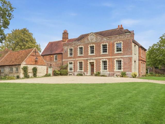 House for sale in Weedon Hill, Weedon