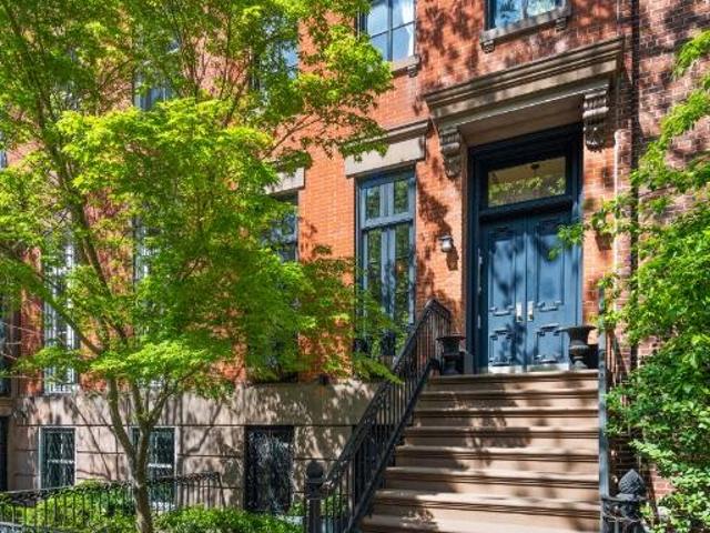 Townhouse for sale in New York