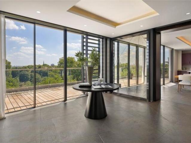 Apartment for sale in Bayswater, Greater London